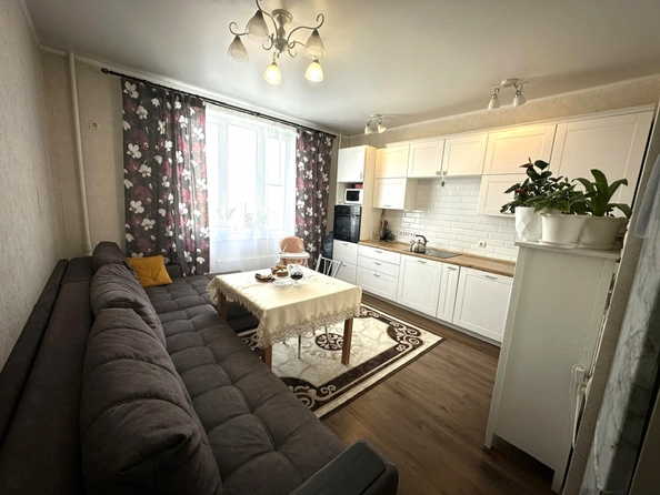 
  Продается 2-комн. квартира 70 м². Фото 2.