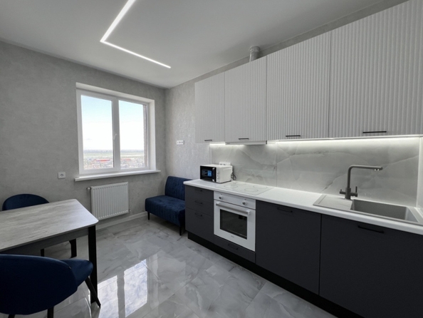 
  Продается 2-комн. квартира 66 м². Фото 1.