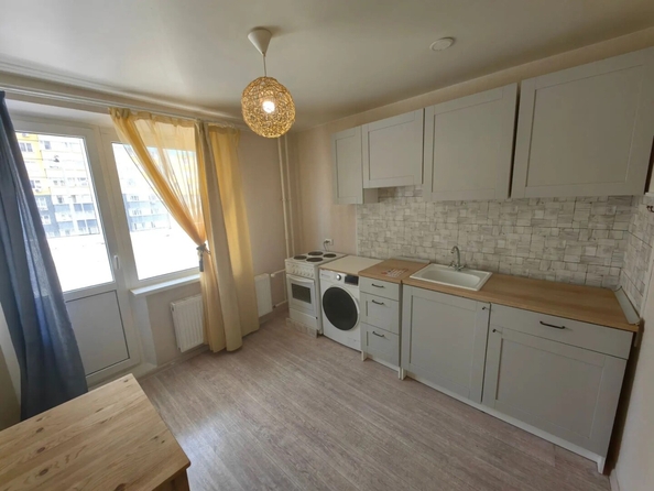 
  Продается 2-комн. квартира 52 м², в ЖК Суворовский, литера 16. Фото 15.