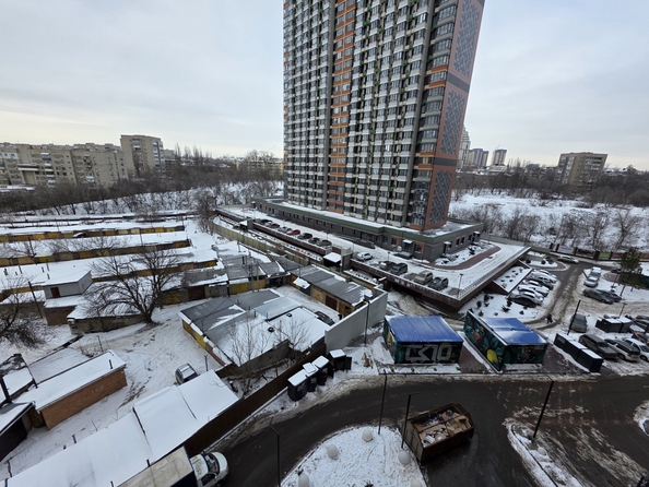 
  Продается 3-комн. квартира 73 м², в ЖК Гринсайд, 3.1-3.4. Фото 7.