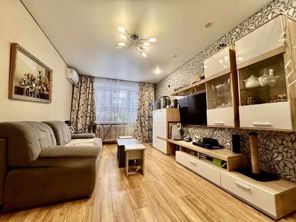 
  Продается 3-комн. квартира 64 м². Фото 1.