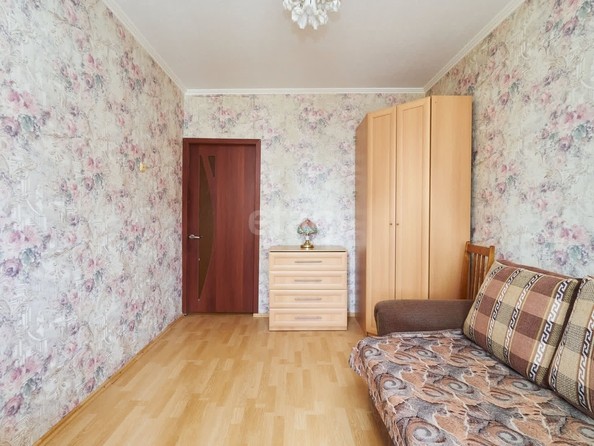 
   Продам 2-комнатную, 52 м², Комарова б-р, 15/1

. Фото 2.