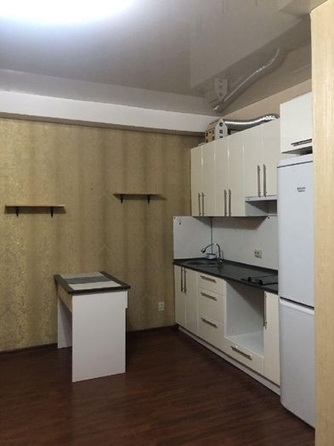 
   Продам 1-комнатную, 31 м², Комарова ул, 101/26

. Фото 7.