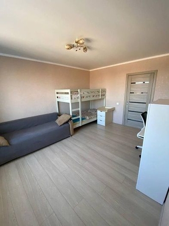 
   Продам 2-комнатную, 58 м², Индустриальная ул

. Фото 5.