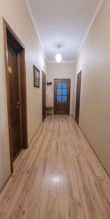 
   Продам 2-комнатную, 75.8 м², Космонавтов пл, 5Б

. Фото 2.