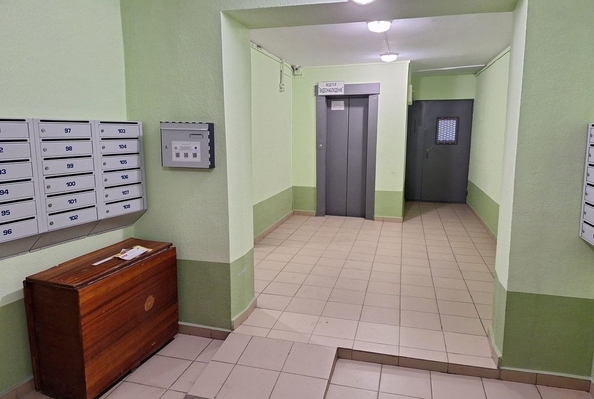 
   Продам 1-комнатную, 30 м², Комарова б-р, 40/2

. Фото 2.