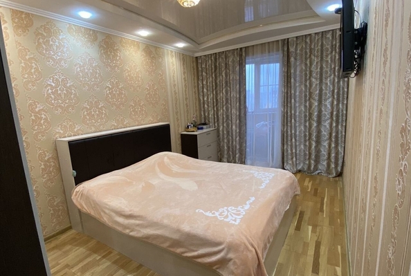 
   Продам 3-комнатную, 65 м², Космонавтов пл, 14/15

. Фото 4.