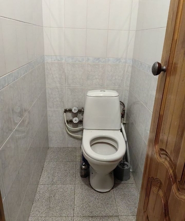 
   Продам 3-комнатную, 60 м², Тимошенко ул, 16/2

. Фото 2.