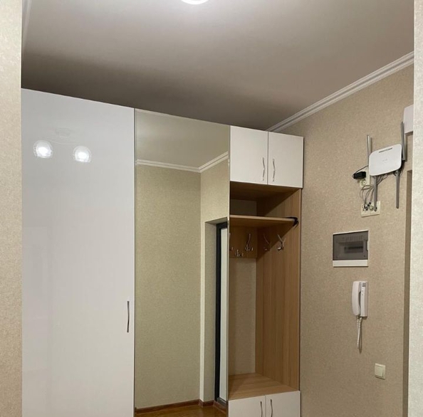 
   Продам 1-комнатную, 42.1 м², Герасименко ул, 17/1

. Фото 2.