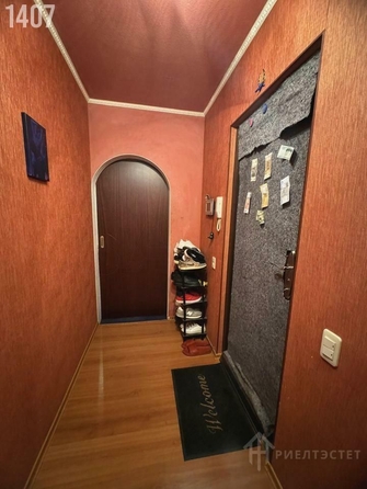 
   Продам 2-комнатную, 45 м², Королева пл, 1/1

. Фото 3.