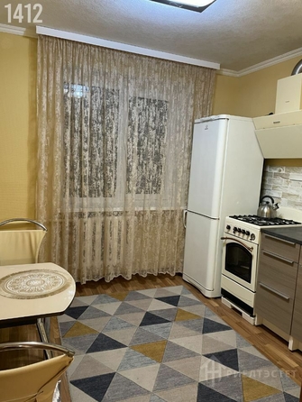 
   Продам 2-комнатную, 51 м², 40-летия Победы пр-кт, 69/7

. Фото 3.