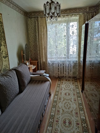 
   Продам 2-комнатную, 42 м², 

. Фото 7.