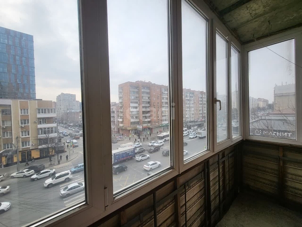 
   Продам 2-комнатную, 50 м², Ворошиловский пр-кт, 40/128

. Фото 1.