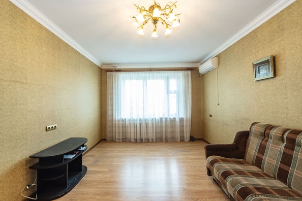 
   Продам 3-комнатную, 84.2 м², Заводская ул, 20Б

. Фото 4.