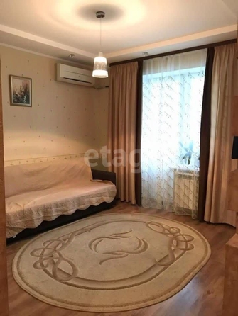 
   Продам 2-комнатную, 43 м², Комсомольская пл, 3А

. Фото 3.