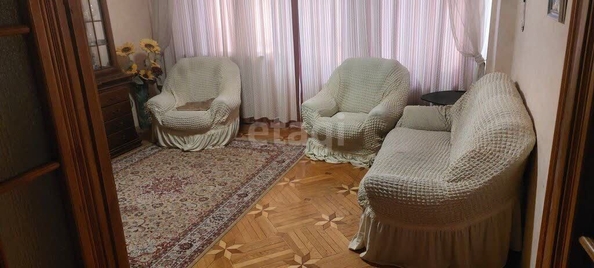 
   Продам 3-комнатную, 100 м², Стачки 1902 года пл, 224

. Фото 5.