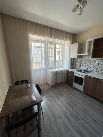 
   Продам 1-комнатную, 44 м², Платова ул, 83Г

. Фото 3.