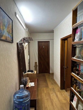 
   Продам 2-комнатную, 52.1 м², Комарова б-р, 9

. Фото 2.