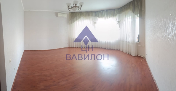 
   Продам 2-комнатную, 82.5 м², Гагарина пл, 6Г

. Фото 4.