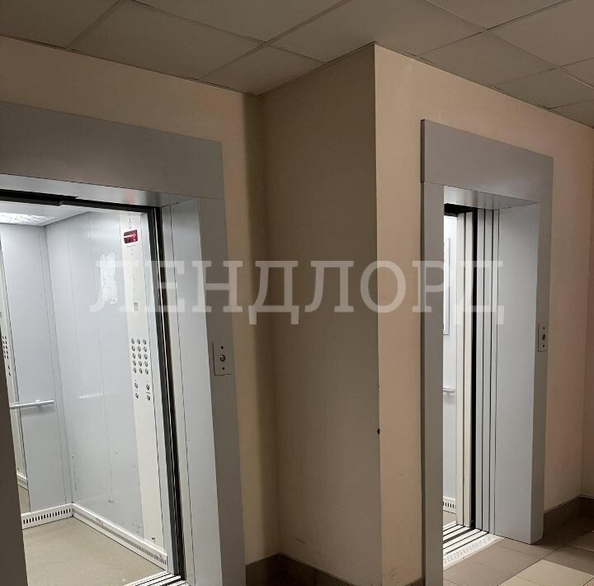 
   Продам 1-комнатную, 48.4 м², Горсоветская ул, 57Б

. Фото 2.