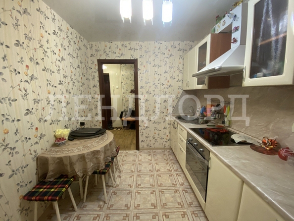 
   Продам 1-комнатную, 35 м², Космонавтов пл, 15

. Фото 9.