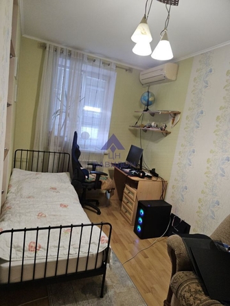 
   Продам 4-комнатную, 130 м², Гагарина пл, 7Ж

. Фото 4.