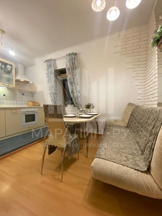 
   Продам 2-комнатную, 64 м², Максима Горького ул, 214/101

. Фото 1.