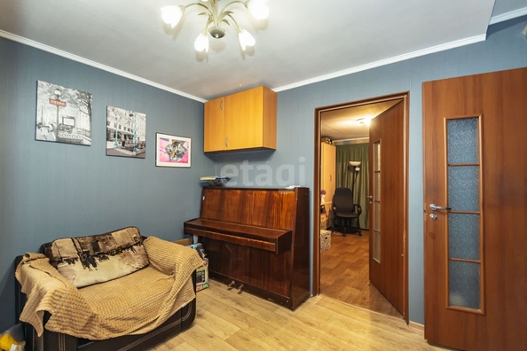 
   Продам 3-комнатную, 43 м², 

. Фото 7.