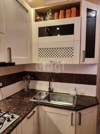 
   Продам 3-комнатную, 80 м², Российская ул, 32А

. Фото 1.