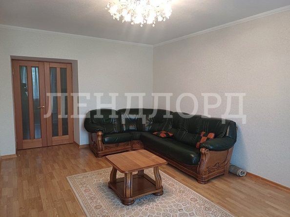 
   Продам 2-комнатную, 88.5 м², Закруткина ул, 68

. Фото 7.