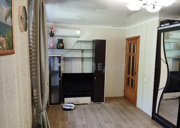 
   Продам 2-комнатную, 43.7 м², Артема ул, 31

. Фото 10.