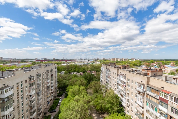 
   Продам 4-комнатную, 89 м², Двинская ул, 24/1

. Фото 2.