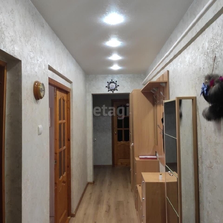 
   Продам 3-комнатную, 84 м², Думенко ул, 11В

. Фото 4.