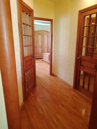 
   Продам 4-комнатную, 100 м², Малиновского ул, д 76

. Фото 1.