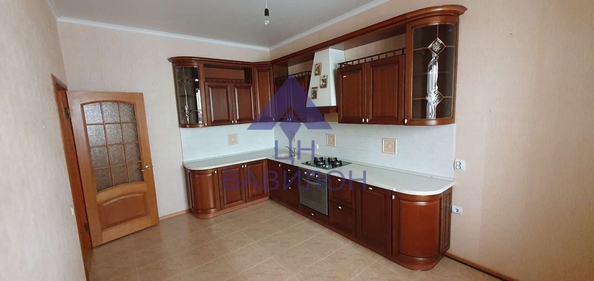 
   Продам 3-комнатную, 120 м², Гагарина пл, 8Е

. Фото 8.