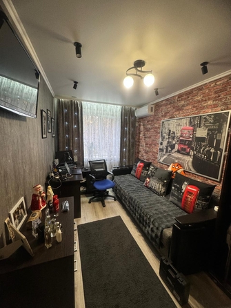 
   Продам 3-комнатную, 60 м², Коммунистический пр-кт, 25/3

. Фото 4.