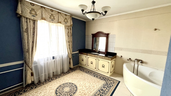 
   Продам 5-комнатную, 295.4 м², Магнитогорская ул, 134Д

. Фото 21.