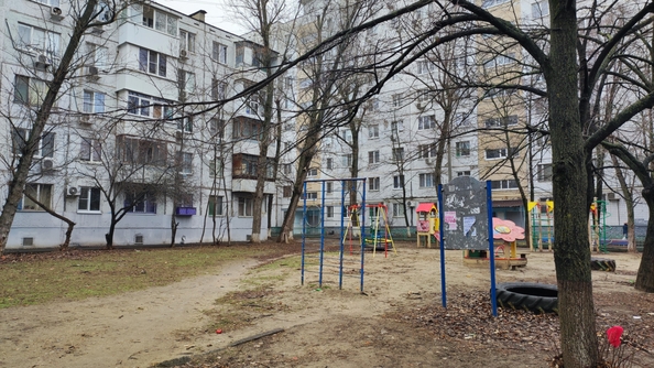 
   Продам 2-комнатную, 54.6 м², Добровольского ул, 14

. Фото 13.