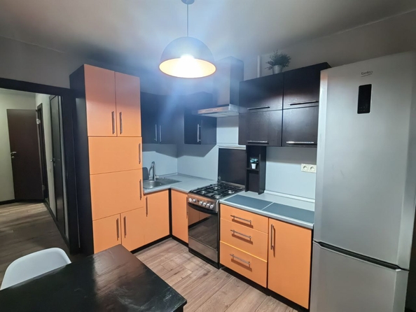 
   Продам 2-комнатную, 52.4 м², Содружества ул, 100

. Фото 6.