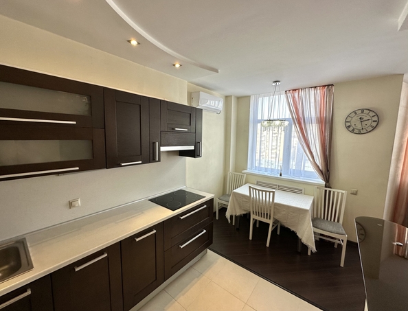 
   Продам 3-комнатную, 95 м², Максима Горького ул, 13/56

. Фото 10.