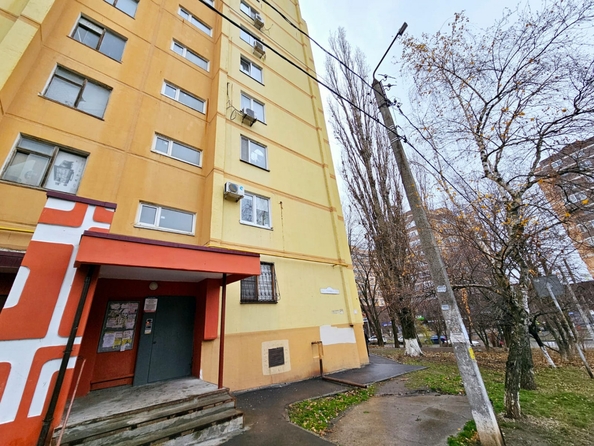 
   Продам 1-комнатную, 39 м², Комарова б-р, 8/1

. Фото 14.