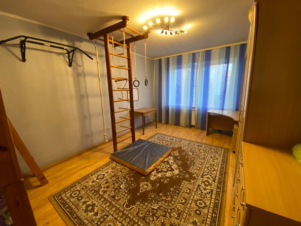 
   Продам 3-комнатную, 84 м², 40-летия Победы пр-кт, 75 к Е

. Фото 5.