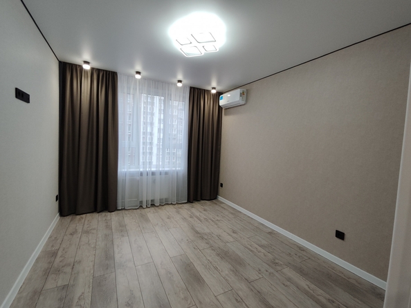 
   Продам 1-комнатную, 36 м², Еременко ул, 114/1 ст 2

. Фото 11.