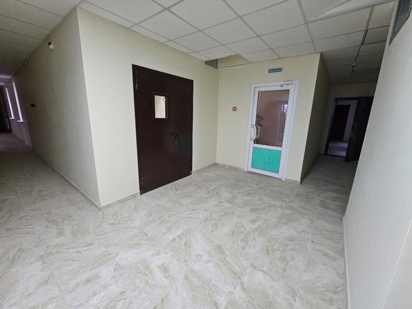 
   Продам 2-комнатную, 70 м², Миллеровская ул, 100/21

. Фото 8.