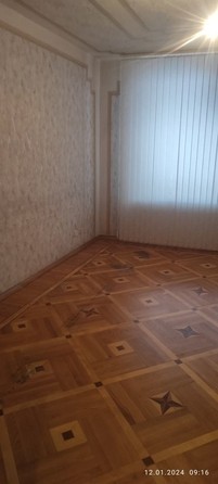 
   Продам 3-комнатную, 63 м², Лелюшенко ул, 3/2

. Фото 1.