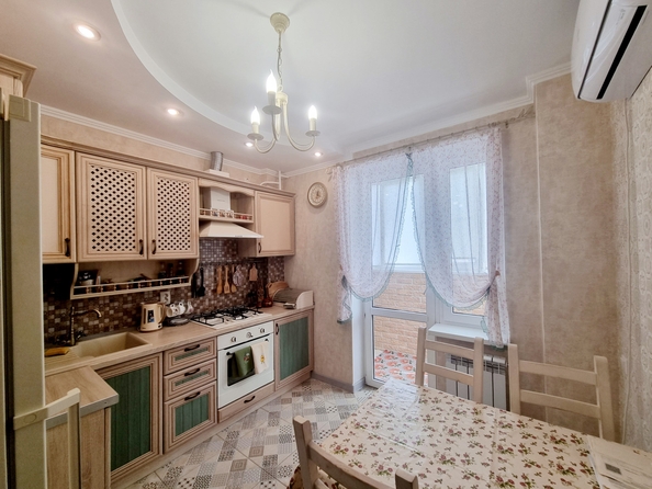 
   Продам 2-комнатную, 47 м², Северная Звезда ул, 2 к 1

. Фото 2.