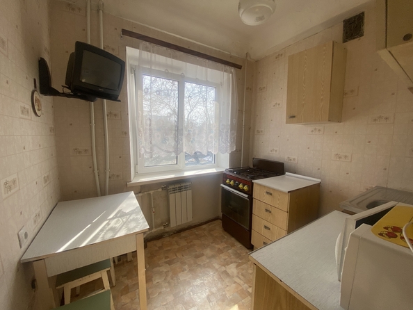 
   Продам 4-комнатную, 60 м², Коммунистический пр-кт, 21 к 2

. Фото 4.