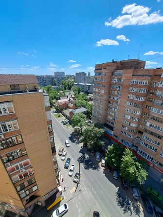 
   Продам 2-комнатную, 65.4 м², Селиванова ул, 68

. Фото 2.