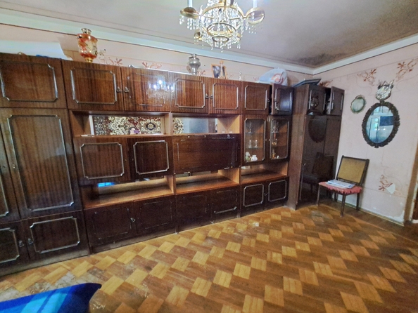 
   Продам 3-комнатную, 61 м², Смычки ул, 45

. Фото 3.