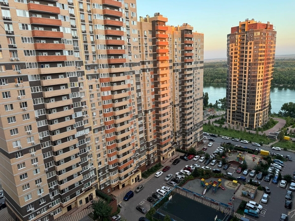 
   Продам 3-комнатную, 78 м², 35-я линия ул, 87/35

. Фото 21.